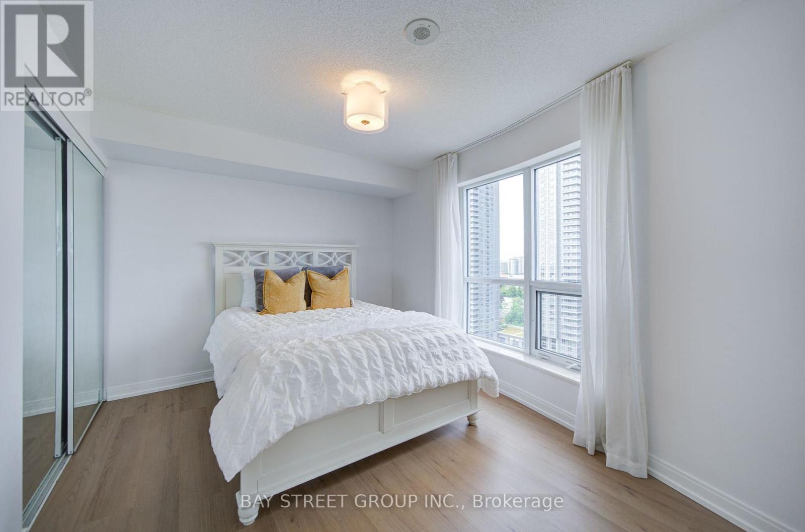 1908 - 151 Village Green Square, Toronto, Ontario  M1S 0K5 - Photo 12 - E13692054