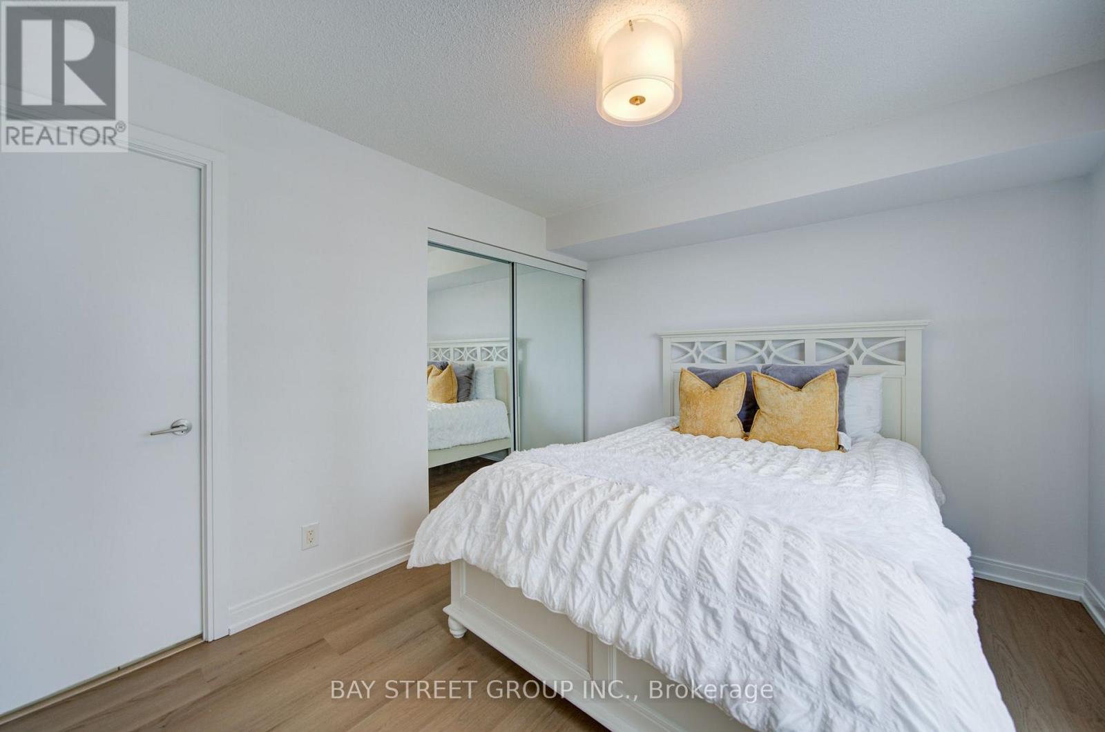 1908 - 151 Village Green Square, Toronto, Ontario  M1S 0K5 - Photo 14 - E13692054