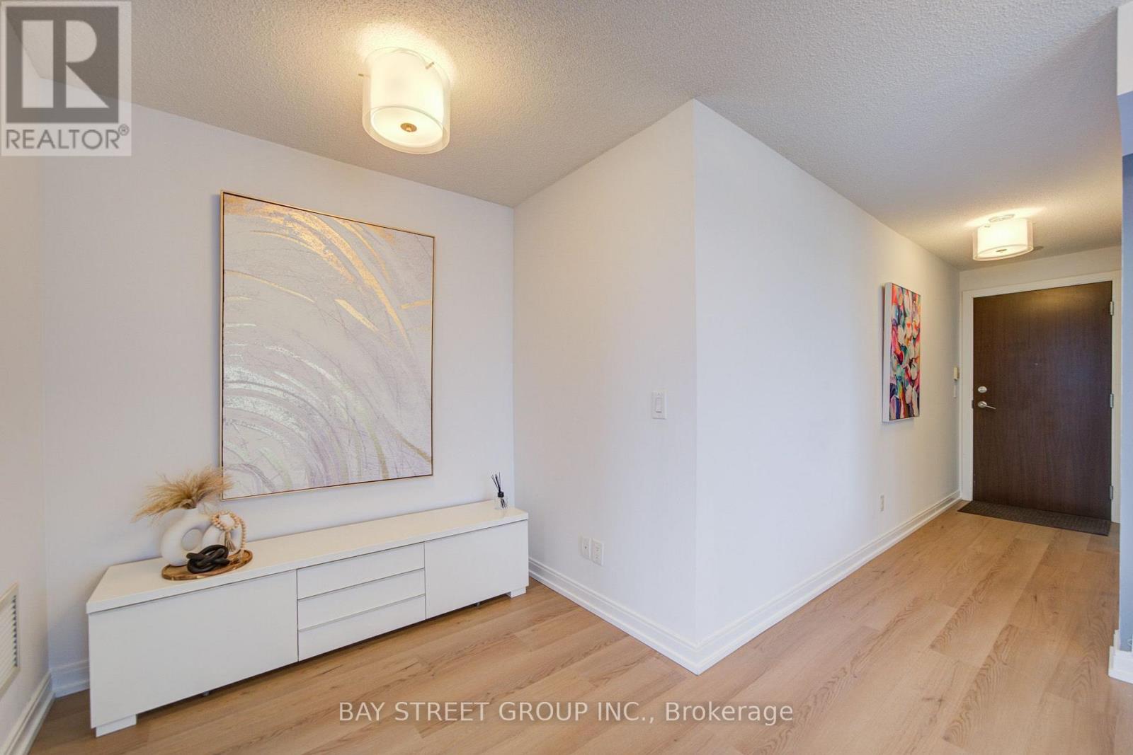 1908 - 151 Village Green Square, Toronto, Ontario  M1S 0K5 - Photo 17 - E13692054