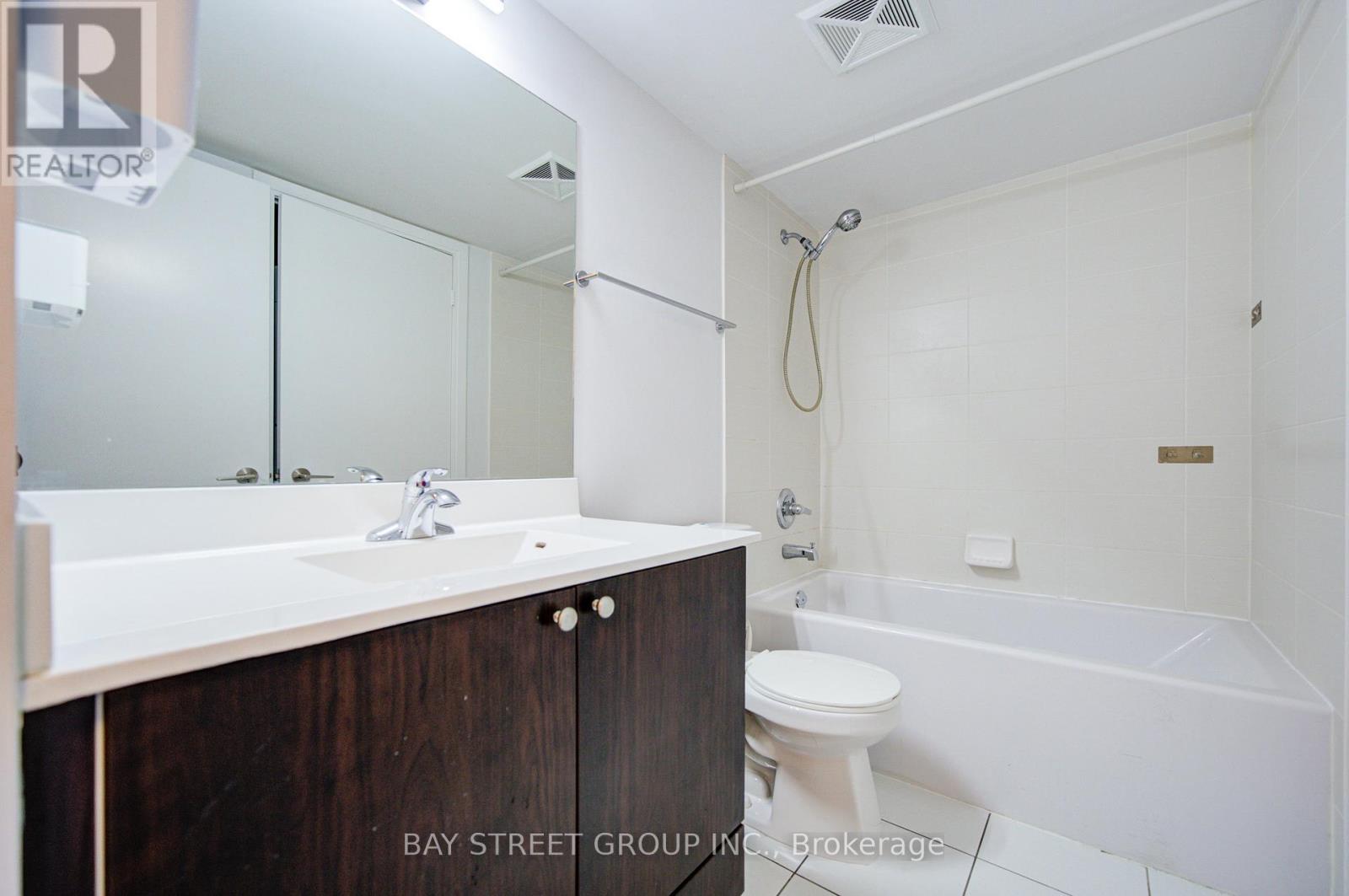 1908 - 151 Village Green Square, Toronto, Ontario  M1S 0K5 - Photo 24 - E13692054