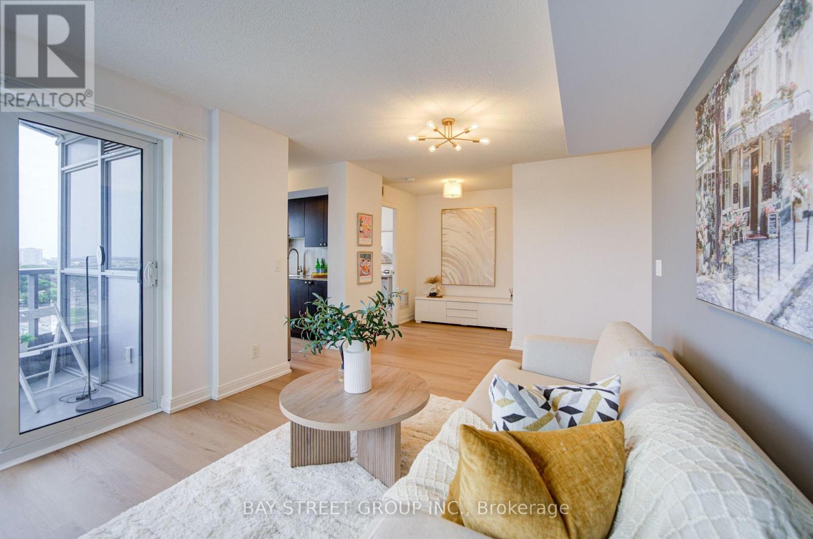 1908 - 151 Village Green Square, Toronto, Ontario  M1S 0K5 - Photo 4 - E13692054