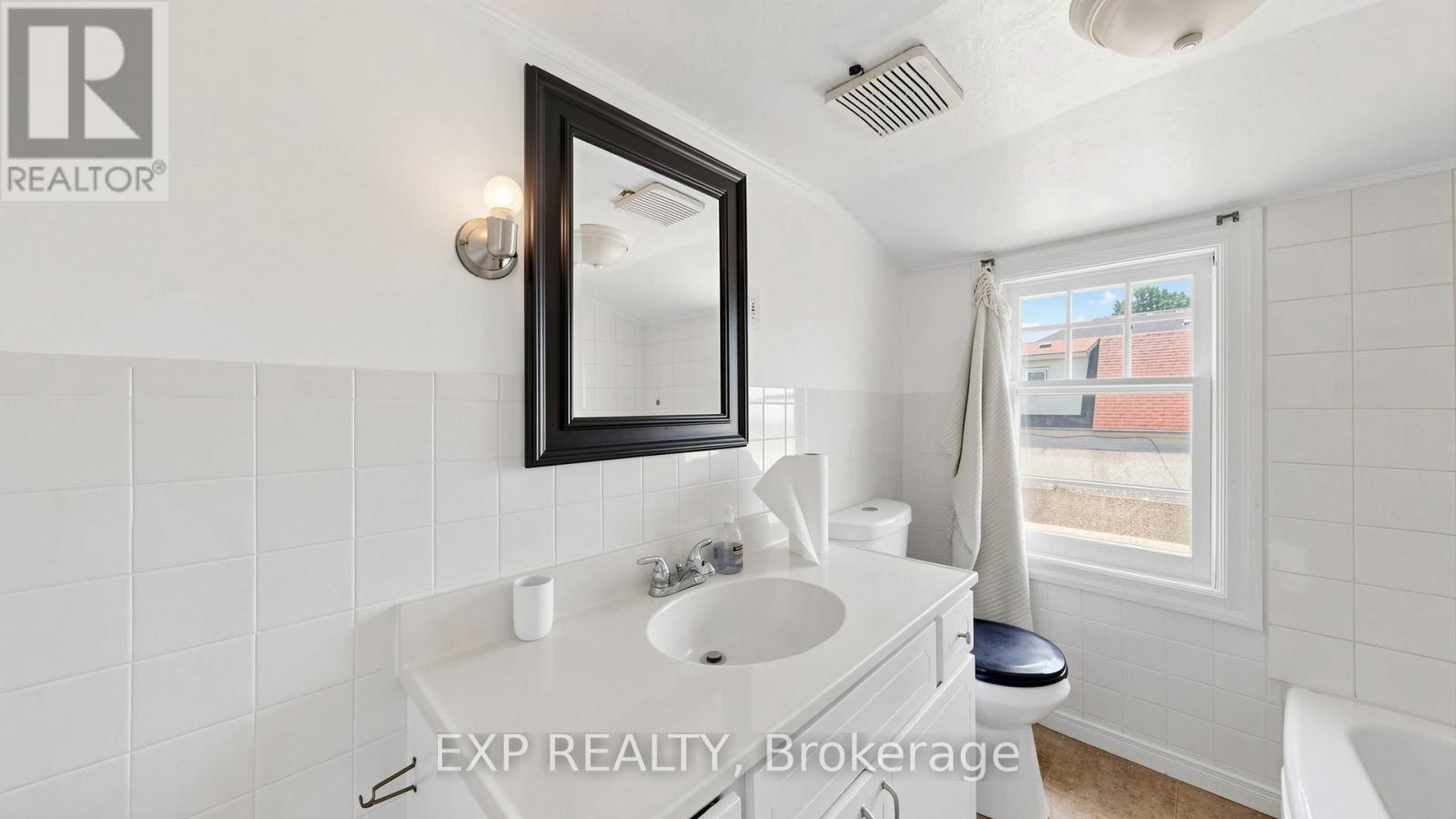 546 Park Road S, Oshawa, Ontario  L1J 4J5 - Photo 19 - E13692064