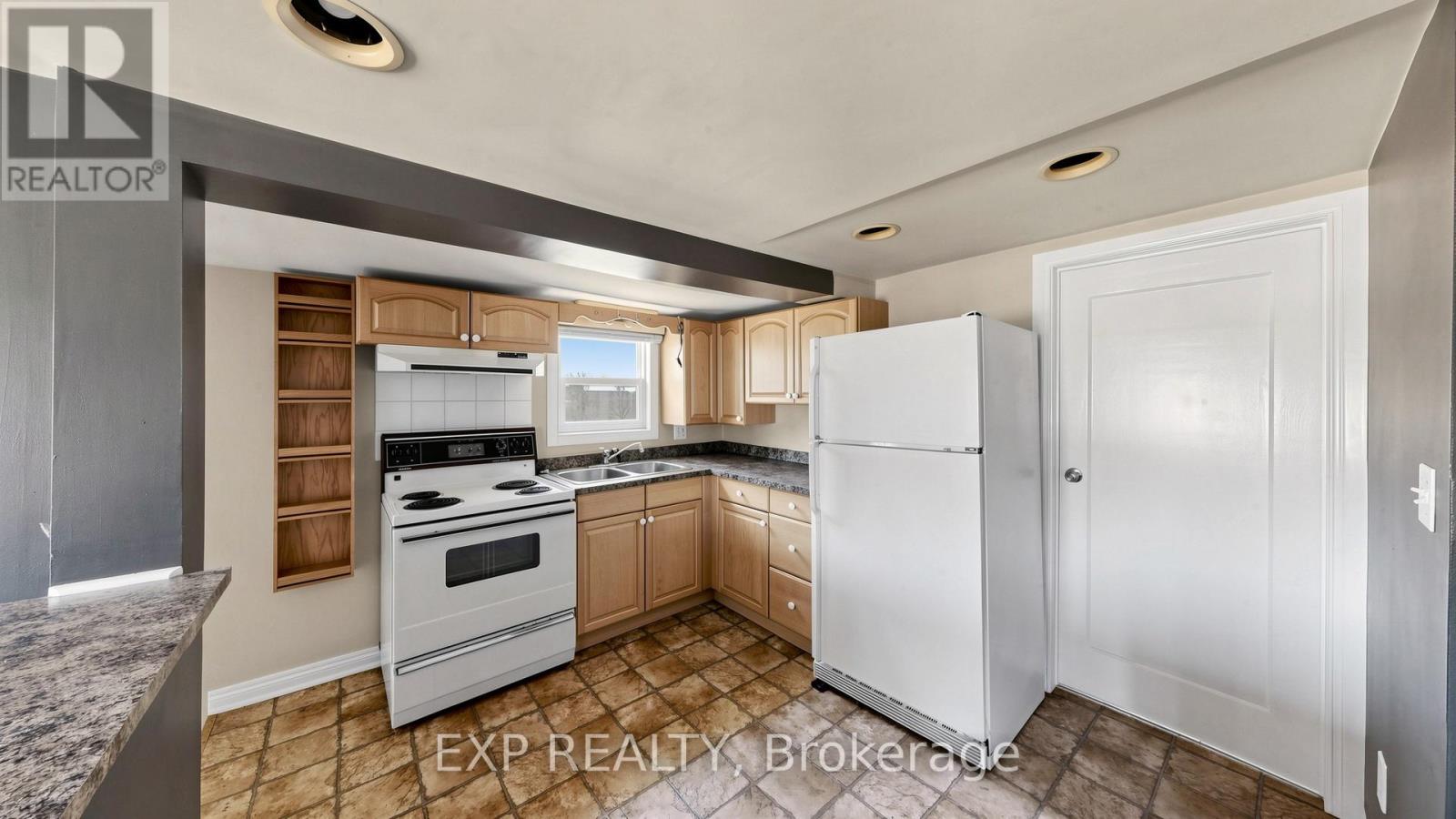 546 Park Road S, Oshawa, Ontario  L1J 4J5 - Photo 24 - E13692064