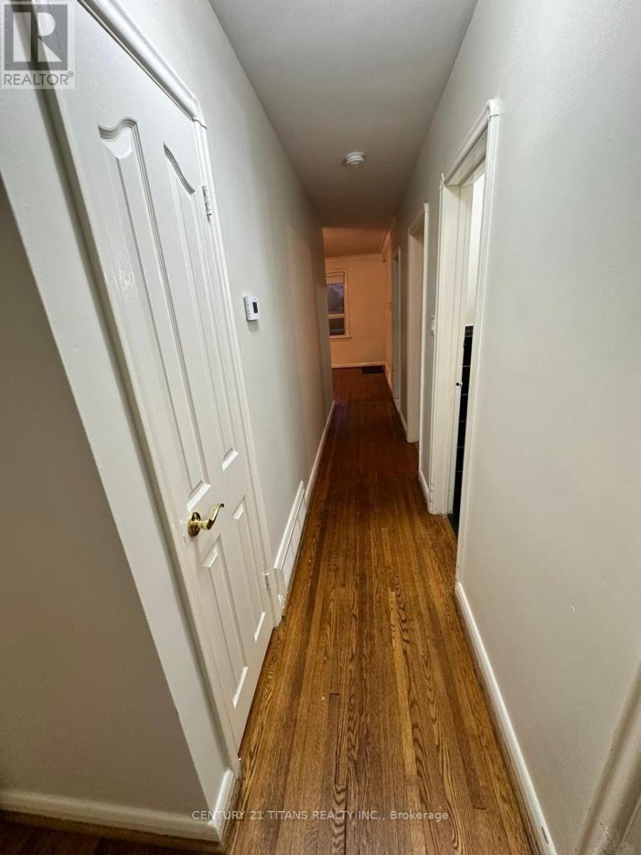 40 Tedford Drive, Toronto, Ontario  M1R 1M1 - Photo 4 - E13692182