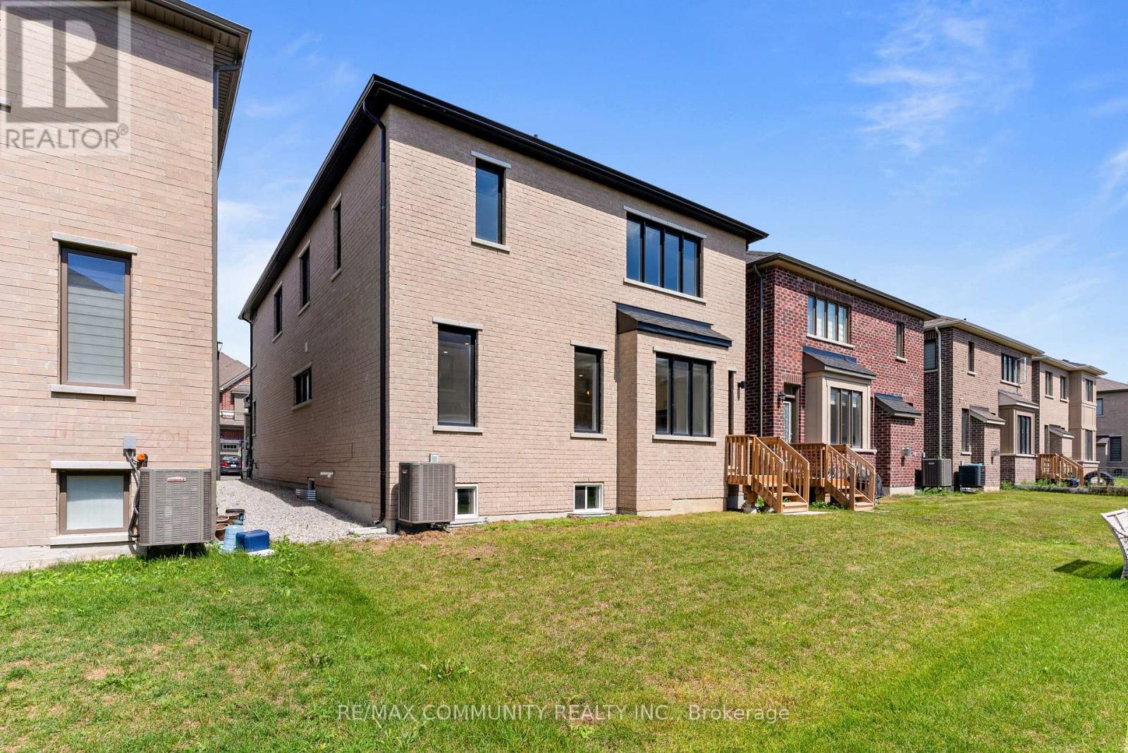 2879 Foxden Square, Pickering, Ontario  L1X 0N9 - Photo 27 - E13692274