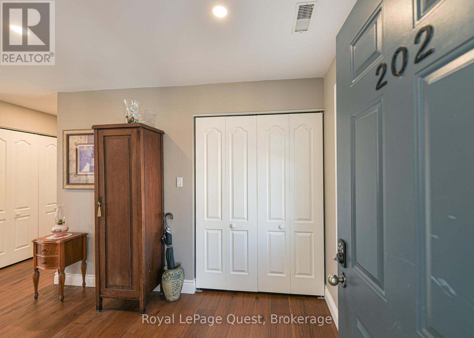 202 - 585 Atherley Road, Orillia, Ontario L3V 7L5 - Photo 7 - S13692118