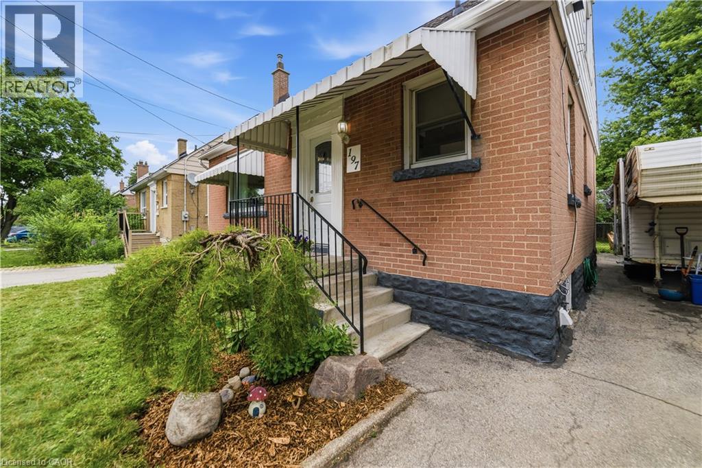 197 East 12th Street, Hamilton, Ontario  L9A 3X5 - Photo 5 - 40856899