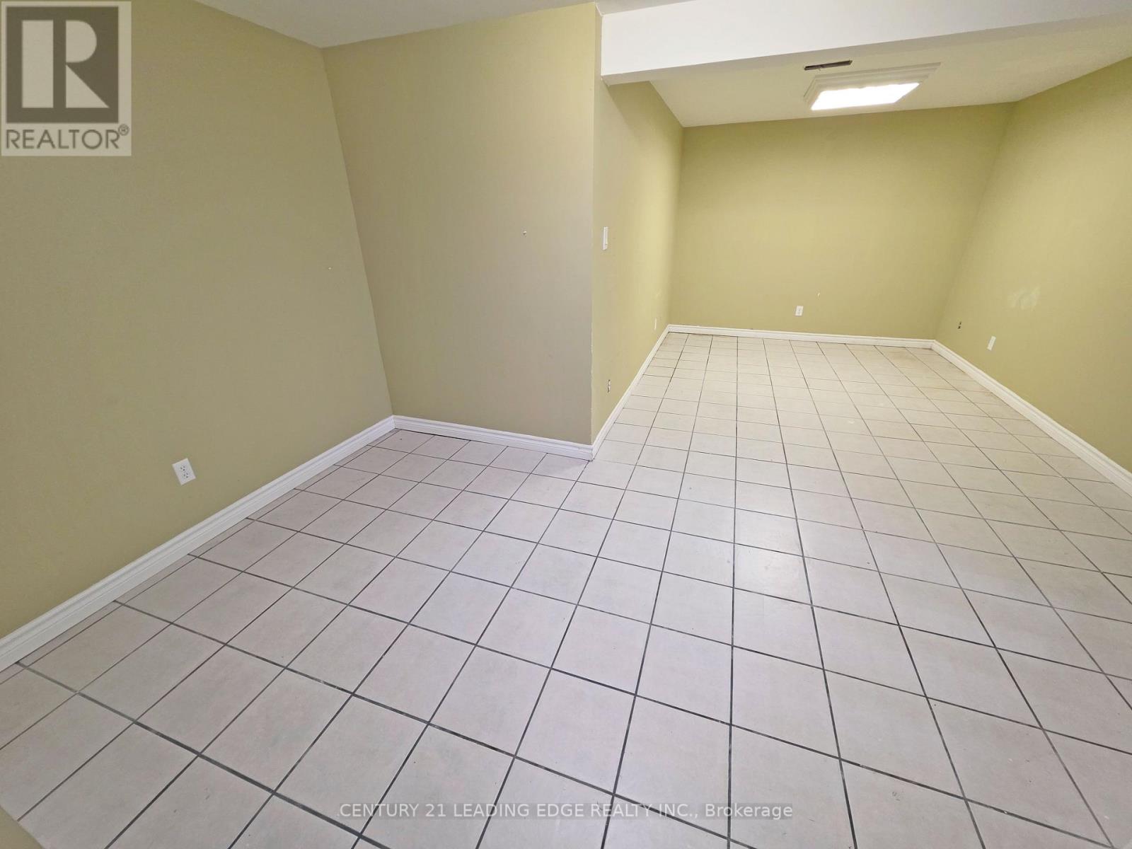 4 Bay Court, Georgina, Ontario  L4P 1B3 - Photo 25 - N13692052