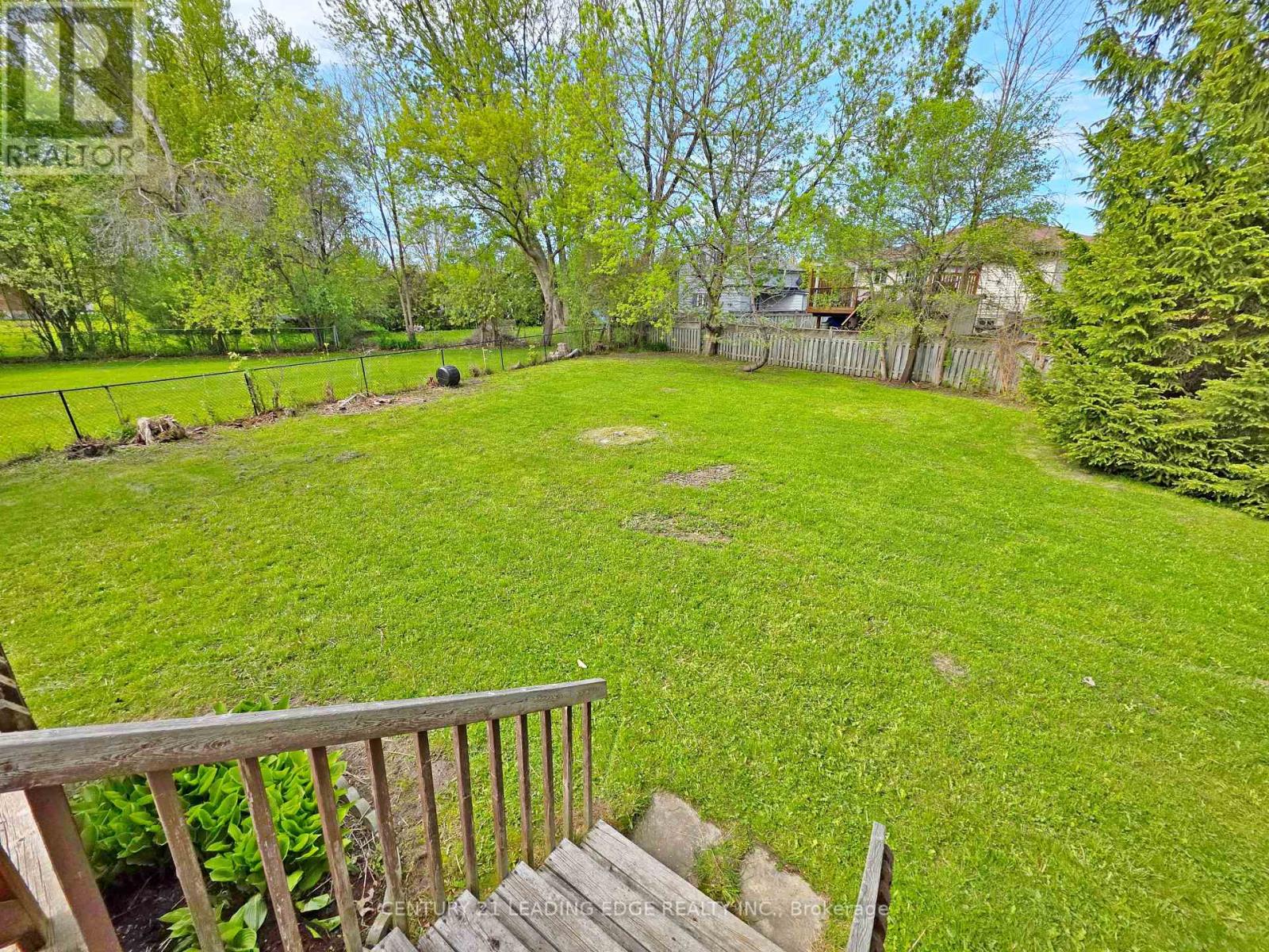 4 Bay Court, Georgina, Ontario  L4P 1B3 - Photo 34 - N13692052