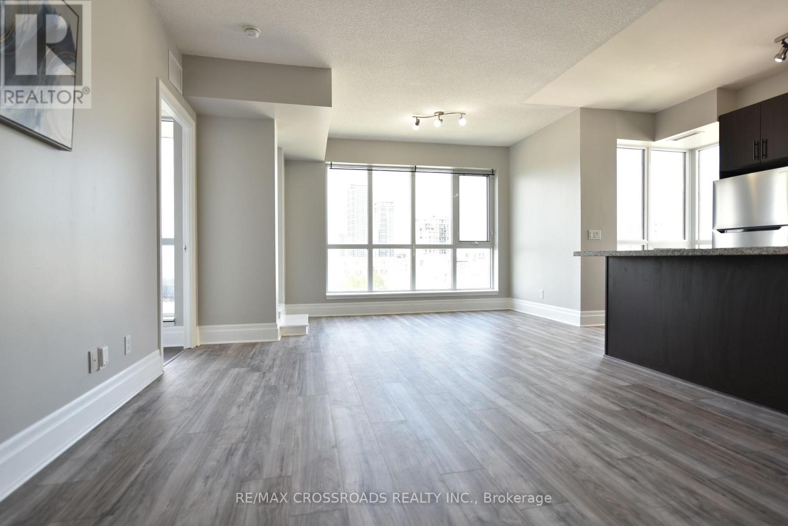 505 - 21 Upper Duke Crescent, Markham, Ontario L6G 0B7 - Photo 4 - N13692102