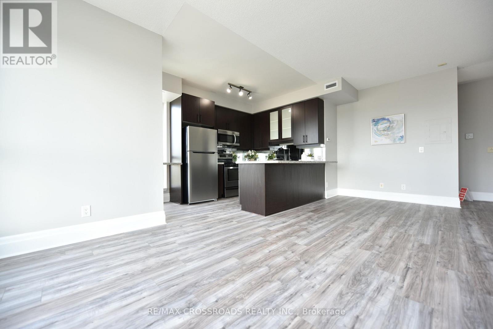 505 - 21 Upper Duke Crescent, Markham, Ontario L6G 0B7 - Photo 7 - N13692102