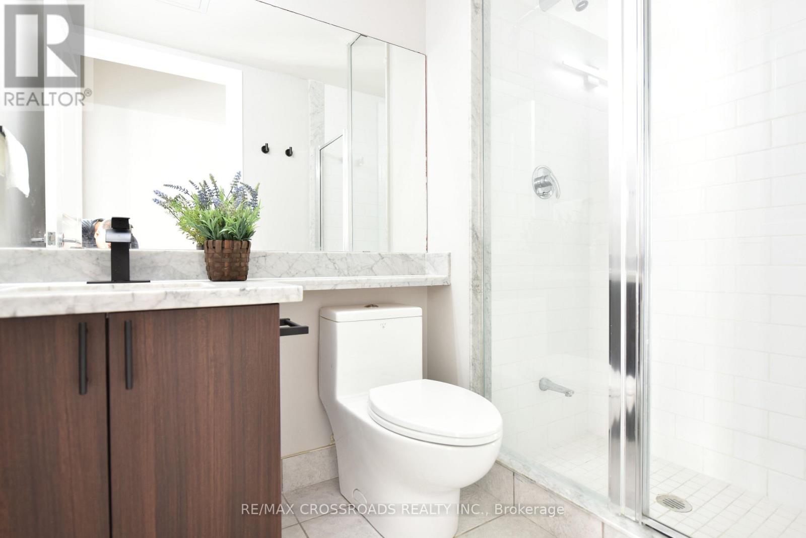 505 - 21 Upper Duke Crescent, Markham, Ontario L6G 0B7 - Photo 8 - N13692102