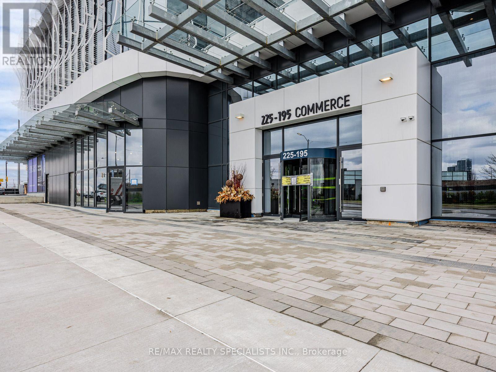 3807 - 195 Commerce Street, Vaughan, Ontario  L4K 0P9 - Photo 2 - N13692104