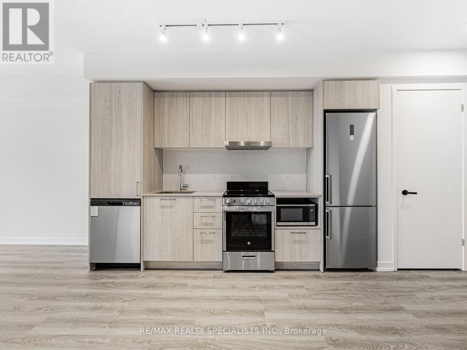 3807 - 195 Commerce Street, Vaughan, Ontario  L4K 0P9 - Photo 8 - N13692104