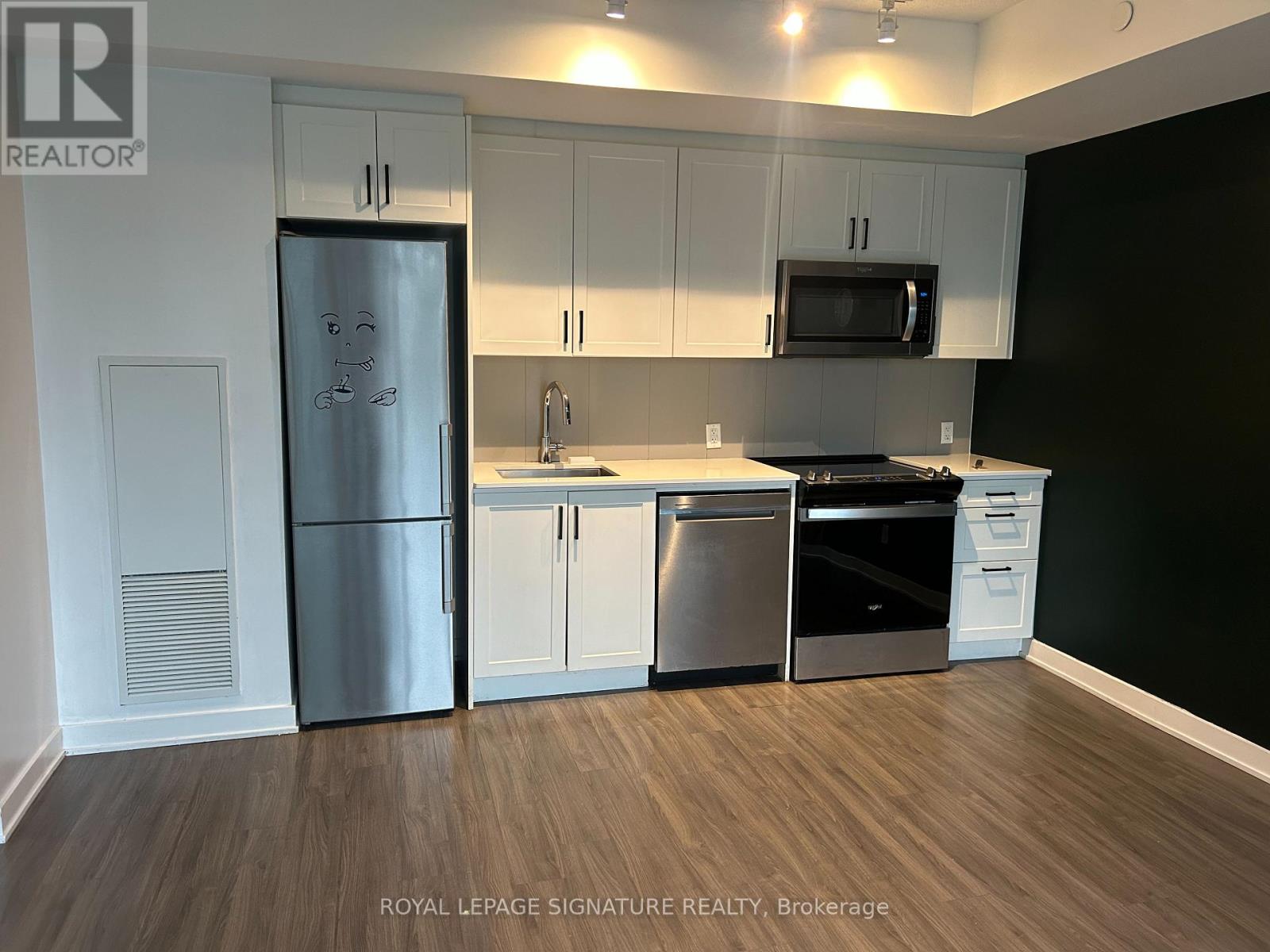432 - 681 Yonge Street, Barrie, Ontario  L4N 4E8 - Photo 2 - S13692188