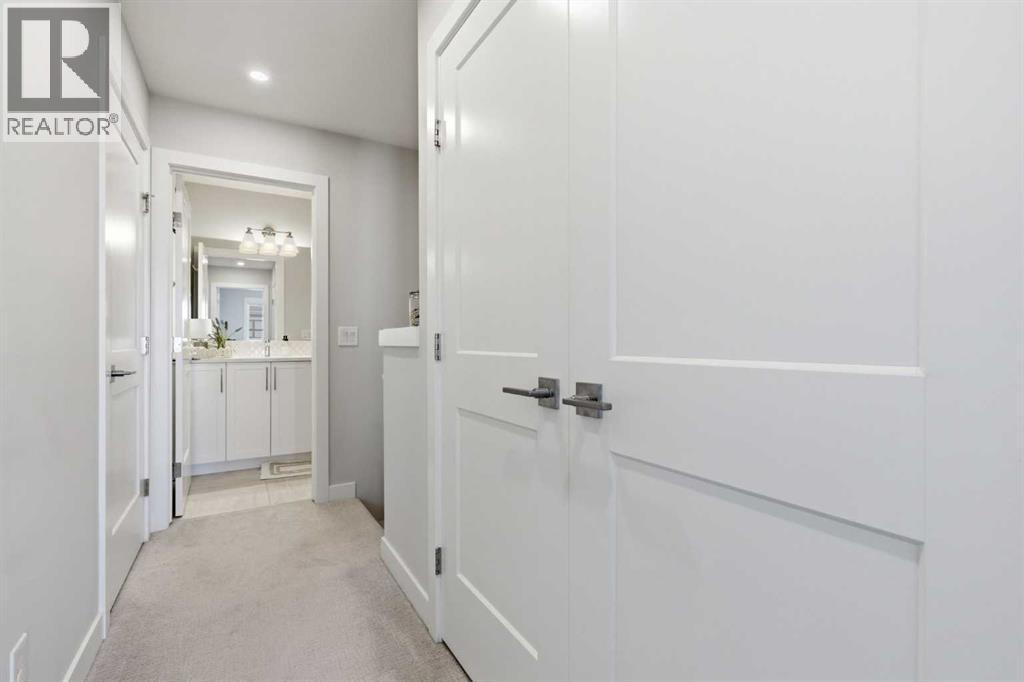307 Crestridge Common SW, Calgary, Alberta  T3B 6J5 - Photo 30 - A2305798