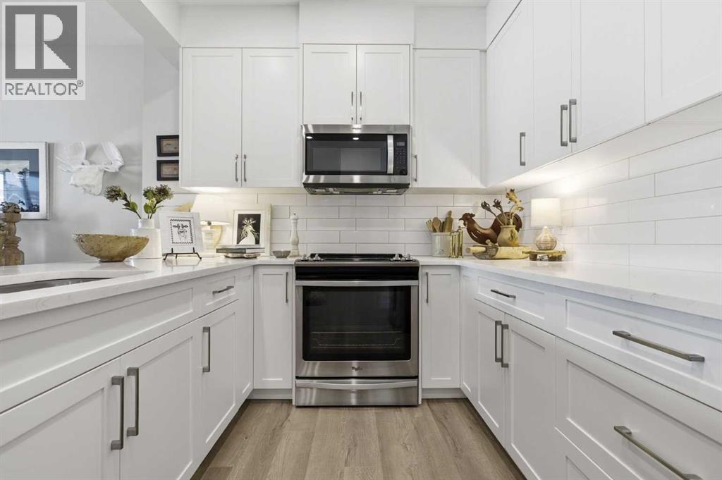 307 Crestridge Common SW, Calgary, Alberta  T3B 6J5 - Photo 7 - A2305798