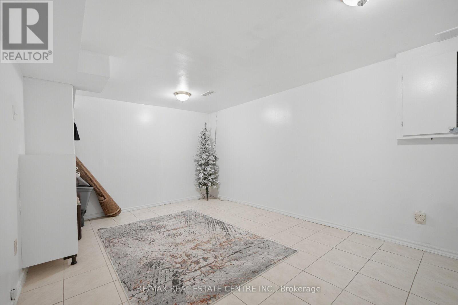 71 Sultan Pool Drive, Toronto, Ontario  M9V 4H5 - Photo 31 - W13688178