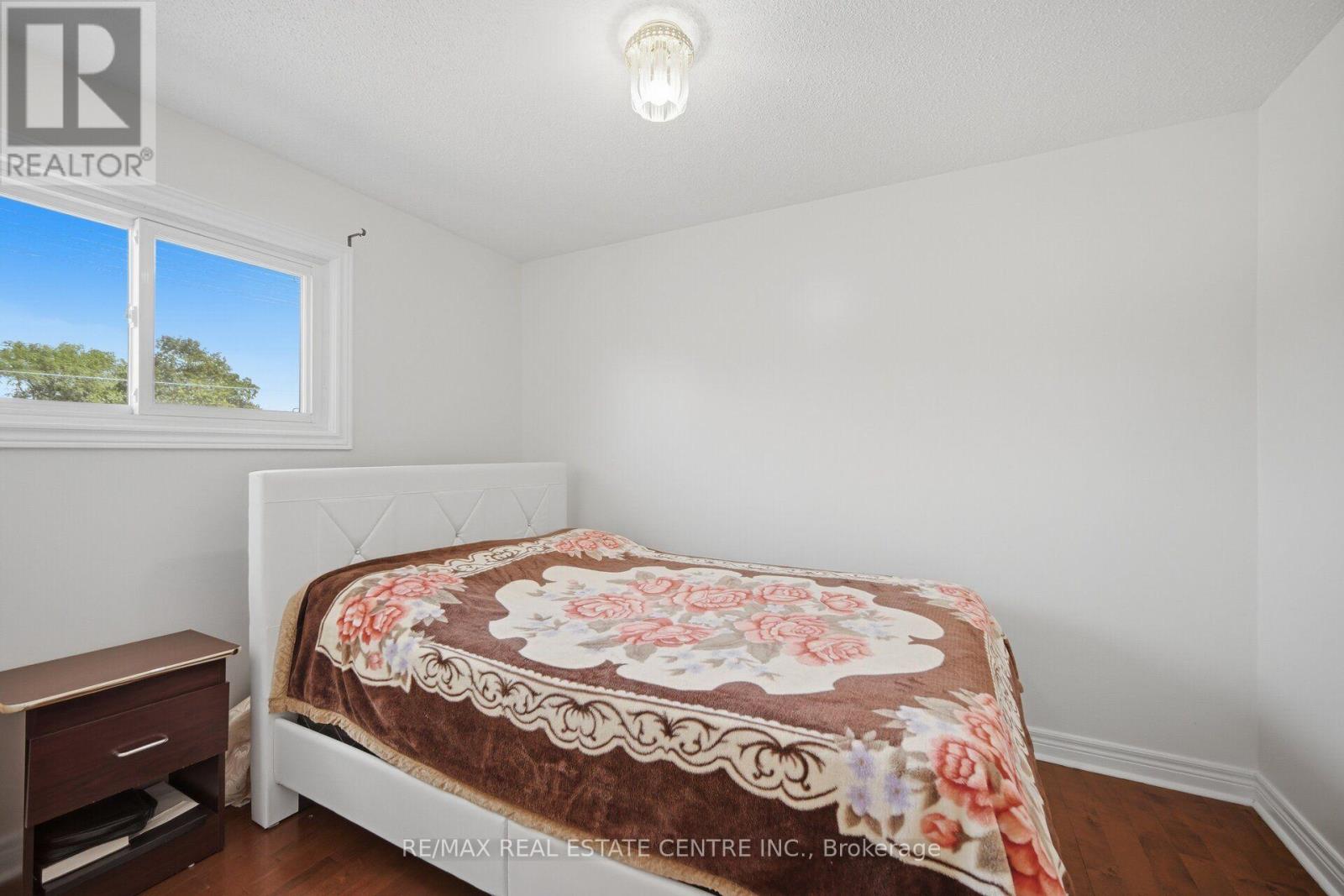 71 Sultan Pool Drive, Toronto, Ontario  M9V 4H5 - Photo 23 - W13688178