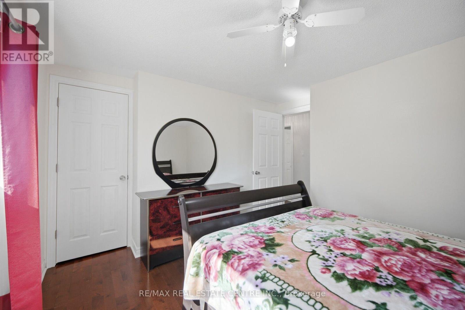 71 Sultan Pool Drive, Toronto, Ontario  M9V 4H5 - Photo 20 - W13688178