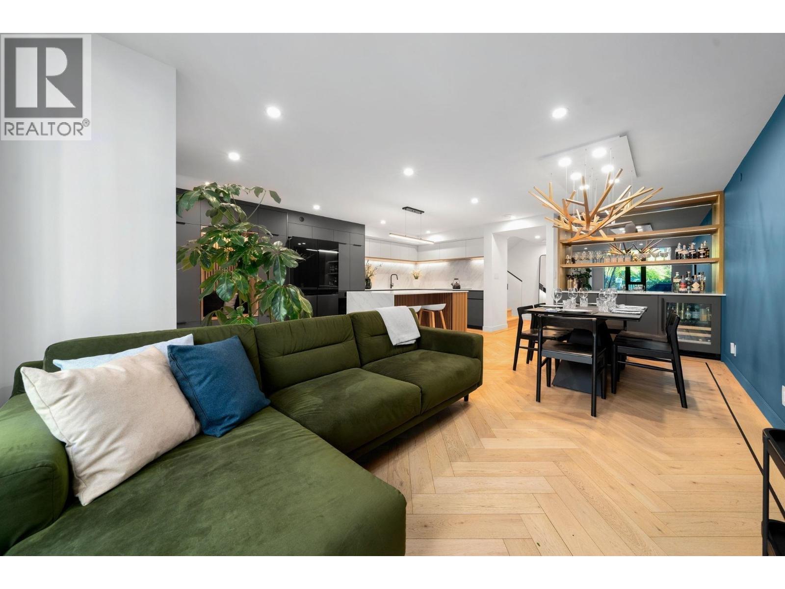 918 HOMER STREET, Vancouver, British Columbia