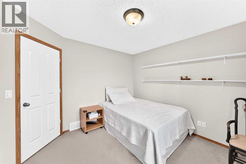 144 Cougarstone Common SW, Calgary, Alberta  T3H 5P5 - Photo 27 - A2338157