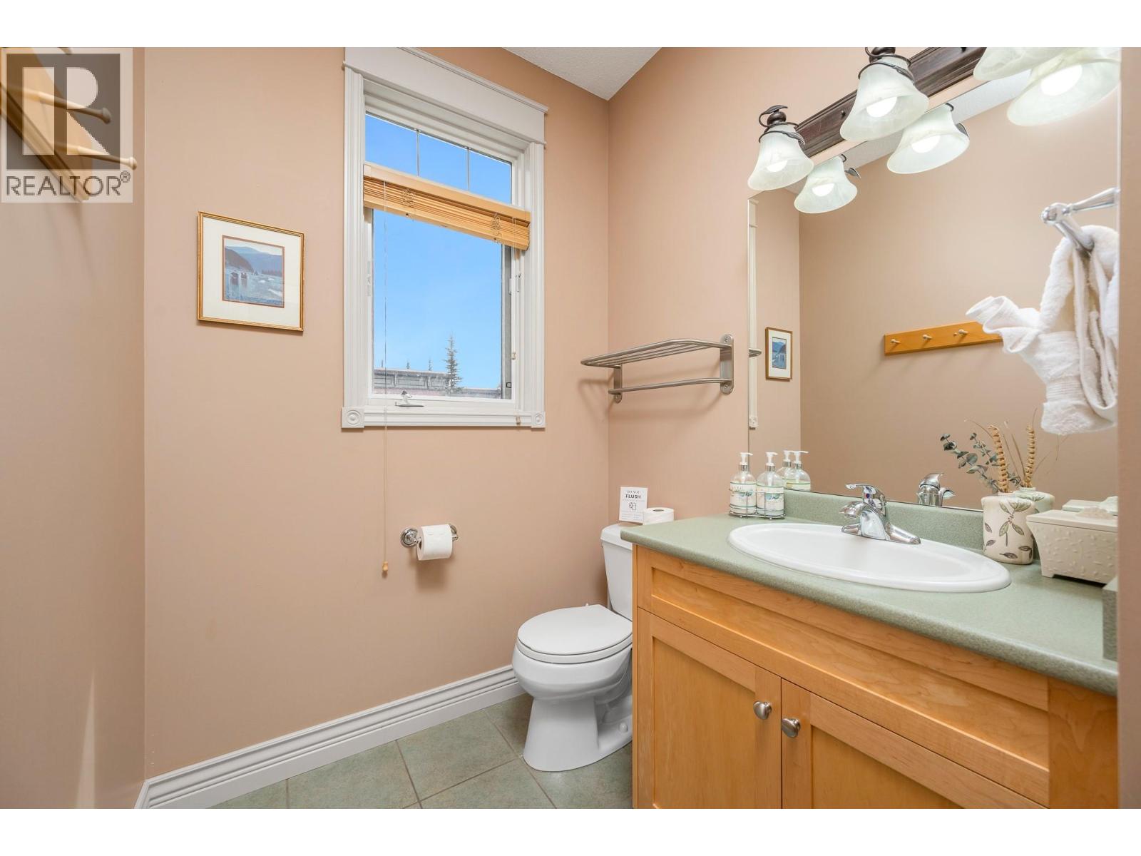 635 Monashee Road Unit# 7, Silver Star, British Columbia  V1B 3M1 - Photo 12 - 10397490