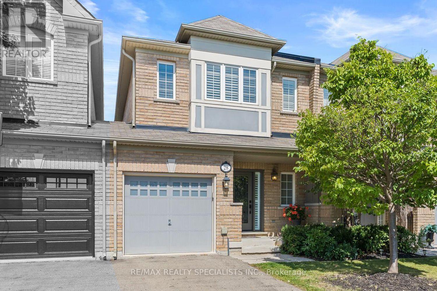 28 Chetholme Place, Halton Hills, Ontario  L7G 0E1 - Photo 1 - W13692100
