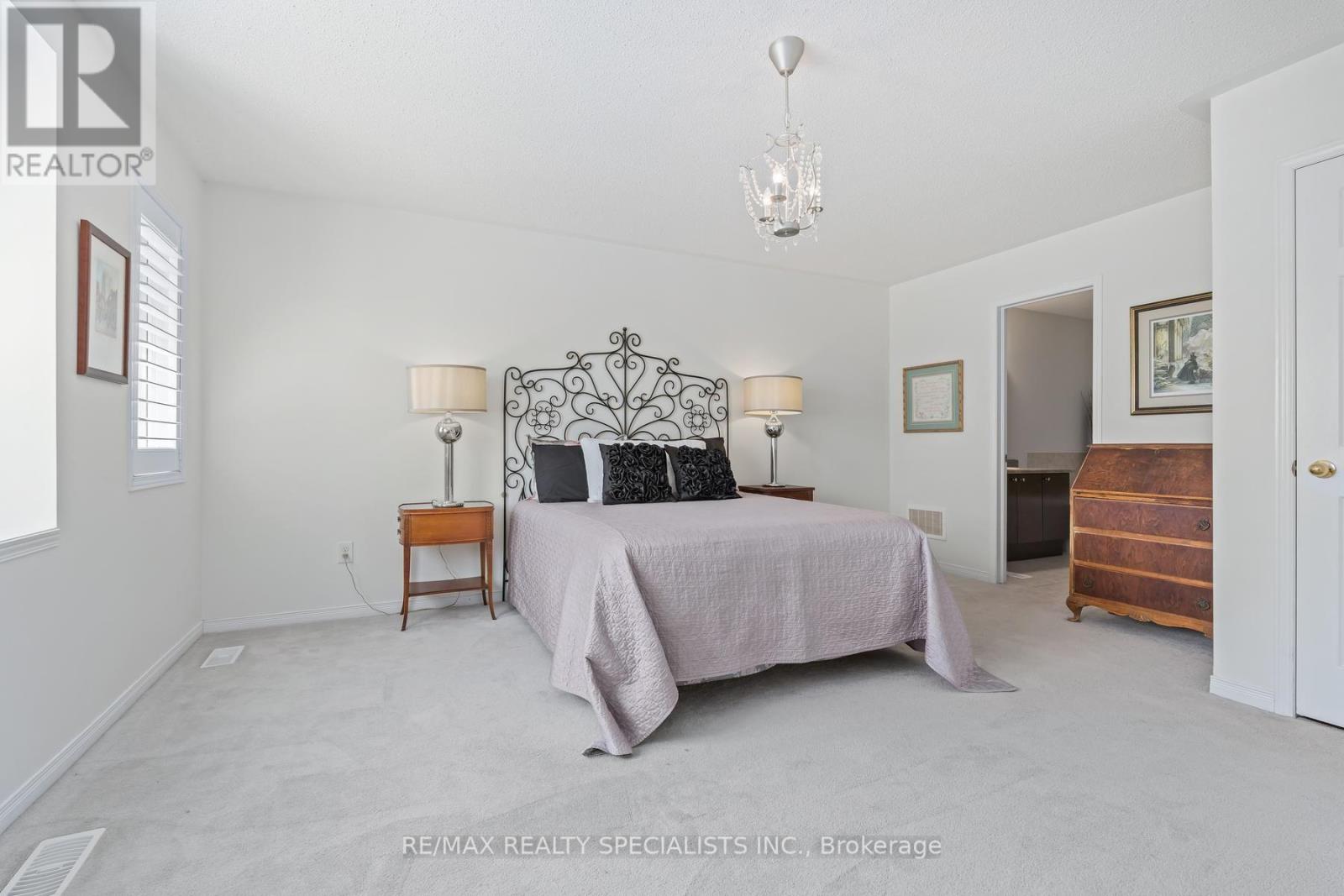 28 Chetholme Place, Halton Hills, Ontario  L7G 0E1 - Photo 21 - W13692100