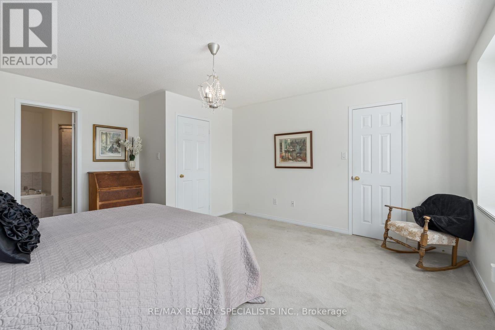 28 Chetholme Place, Halton Hills, Ontario  L7G 0E1 - Photo 22 - W13692100