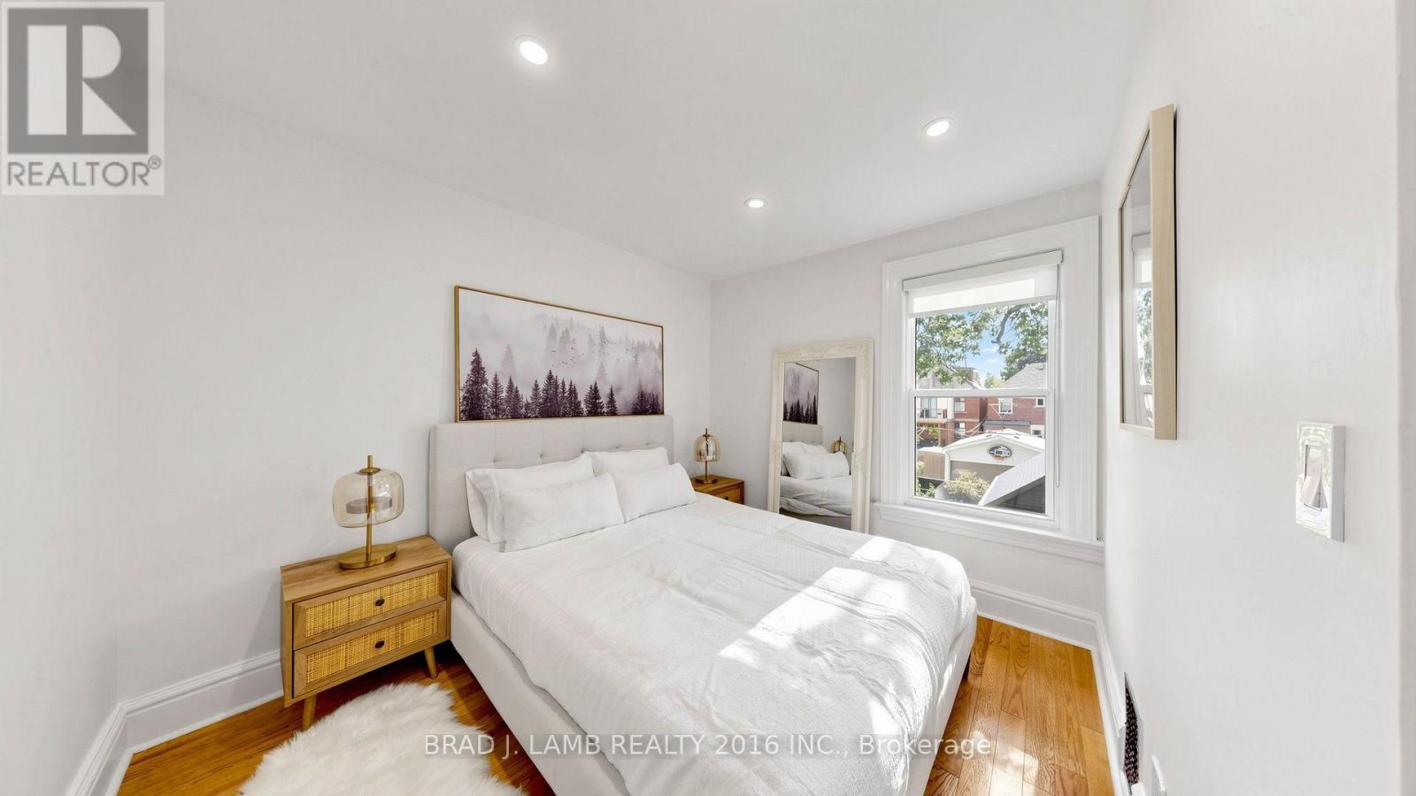 154 Fairview Avenue, Toronto, Ontario  M6P 3A5 - Photo 13 - W13692126