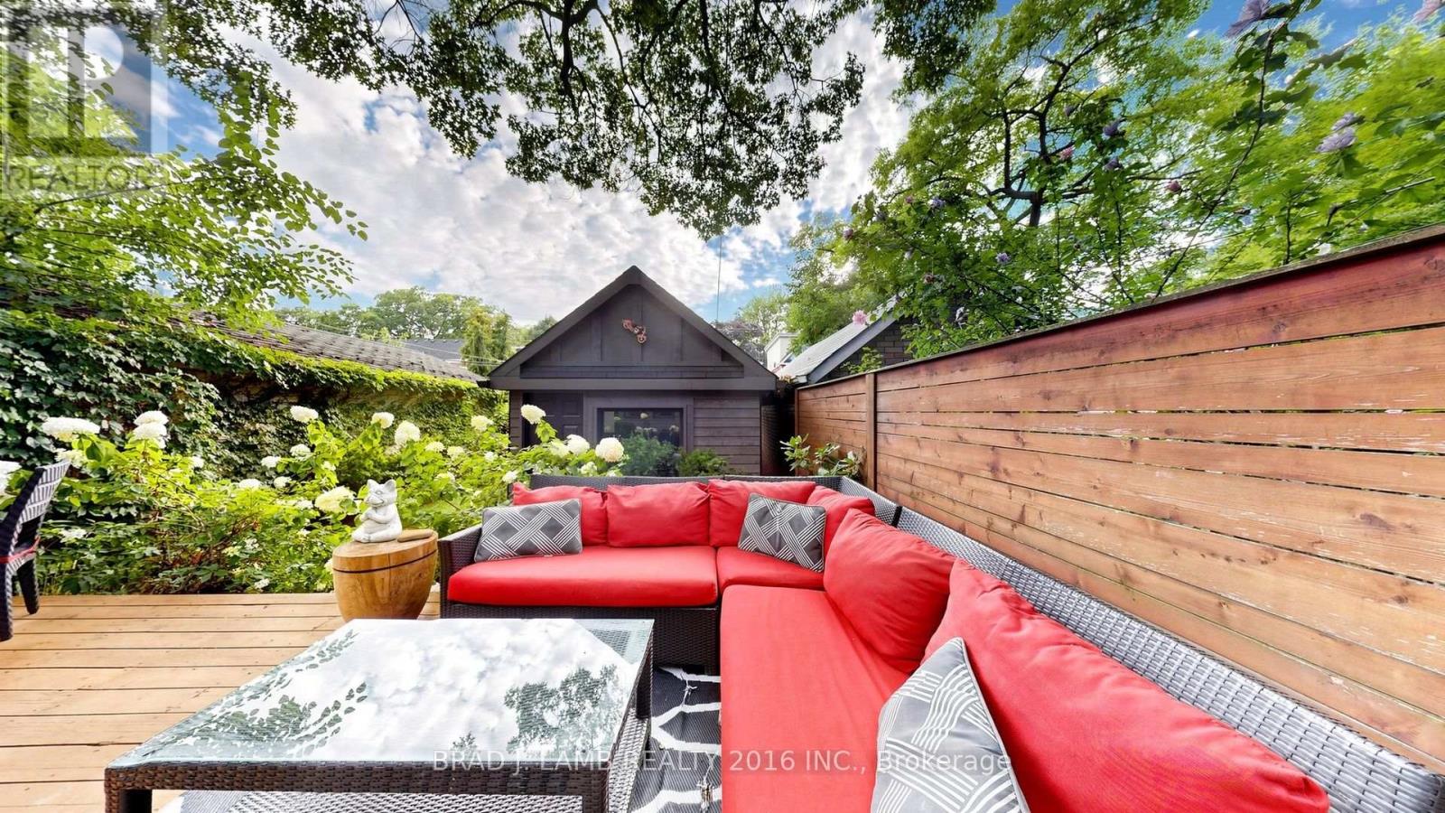 154 Fairview Avenue, Toronto, Ontario  M6P 3A5 - Photo 19 - W13692126