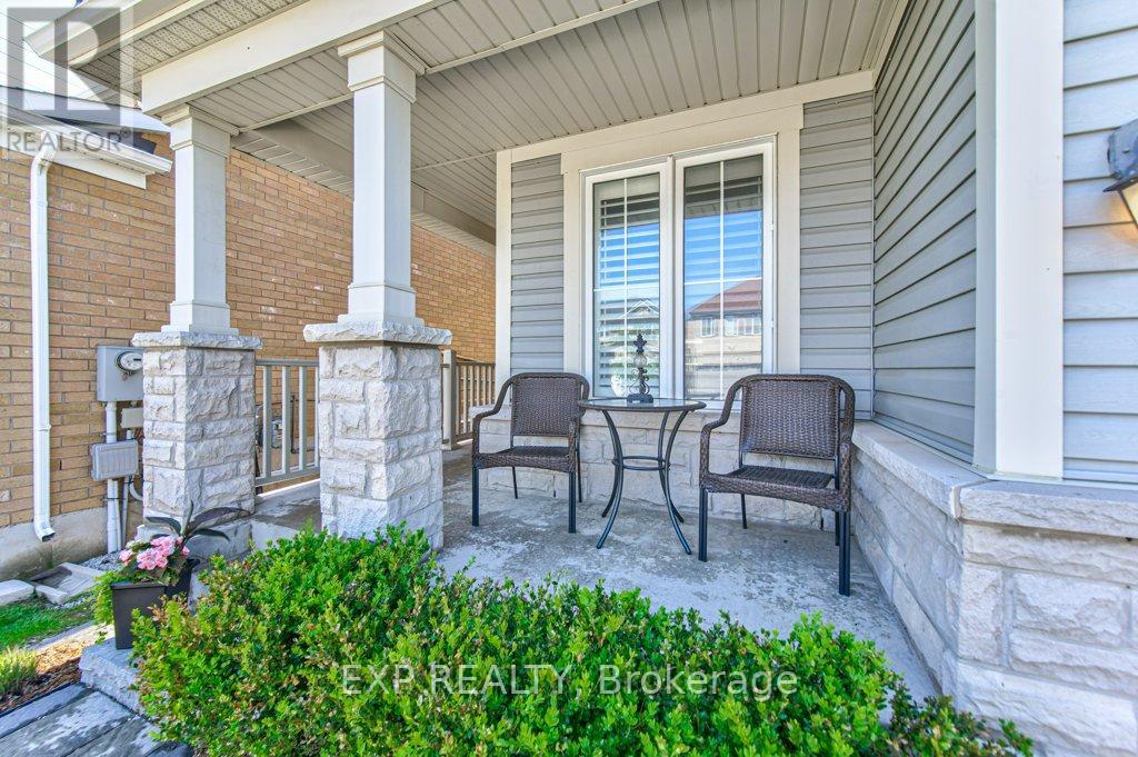 76 Ruhl Drive, Milton, Ontario  L9T 8S4 - Photo 4 - W13692142