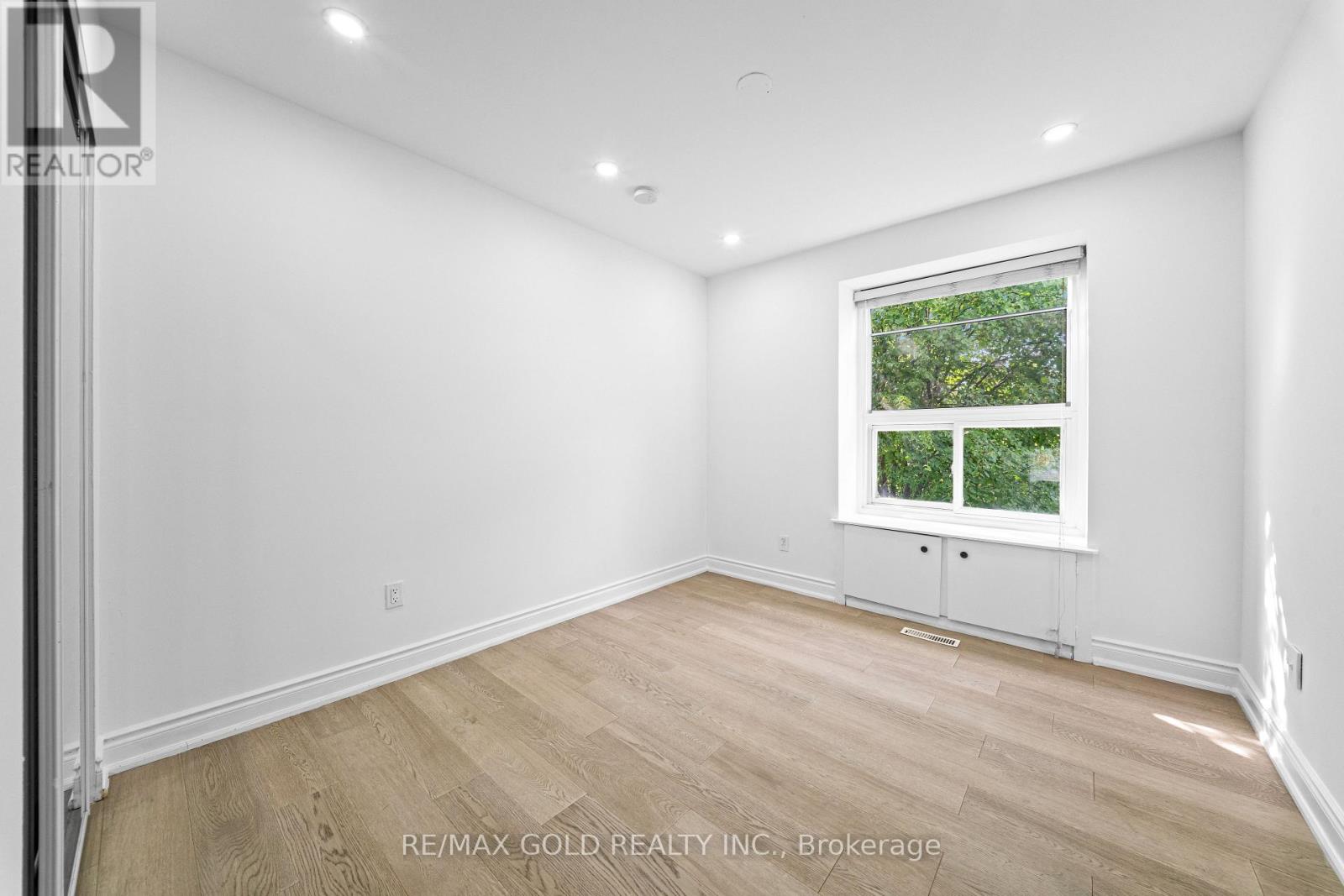 88 Goldcrest Road, Brampton, Ontario  L6S 1G8 - Photo 10 - W13692150
