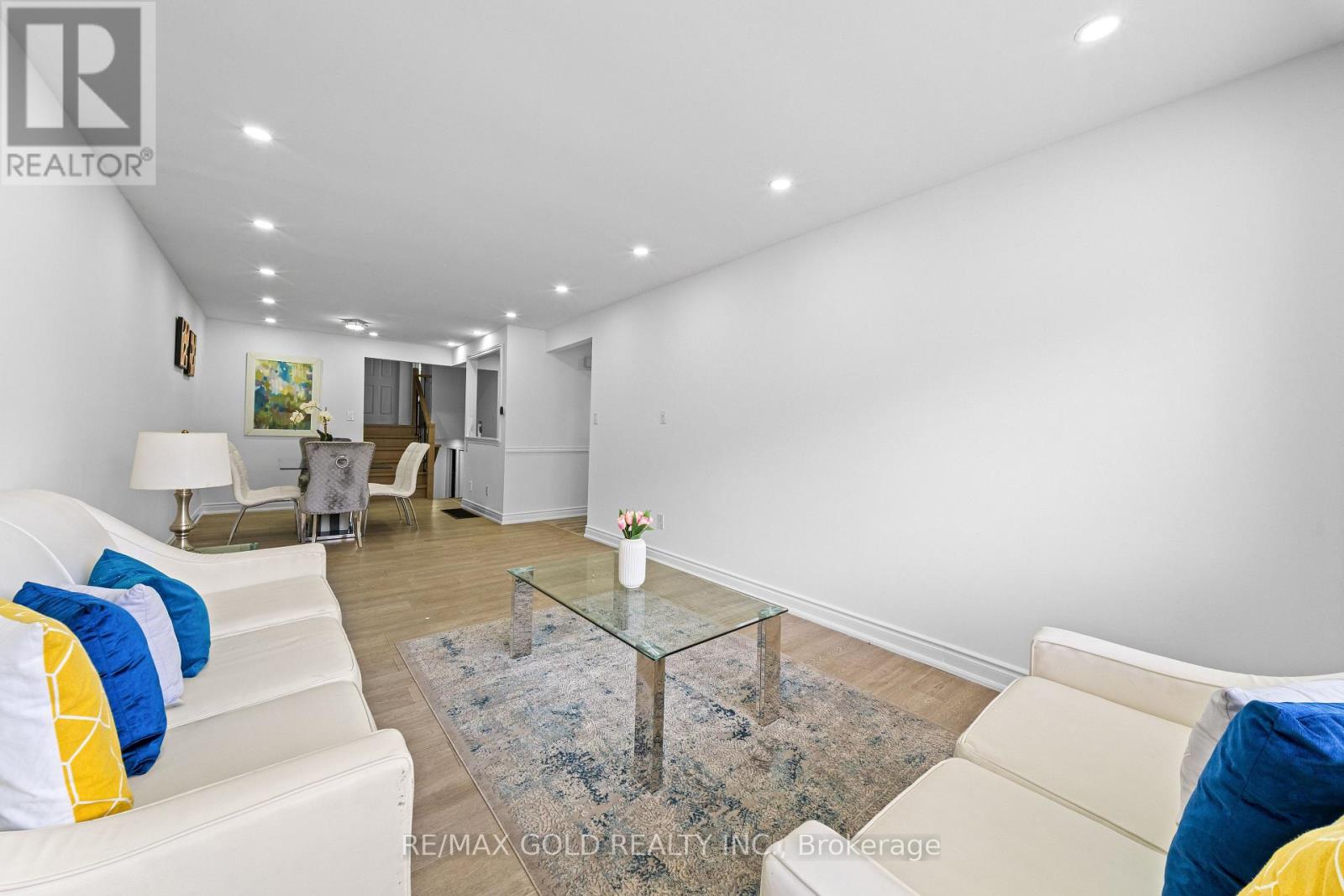 88 Goldcrest Road, Brampton, Ontario  L6S 1G8 - Photo 4 - W13692150