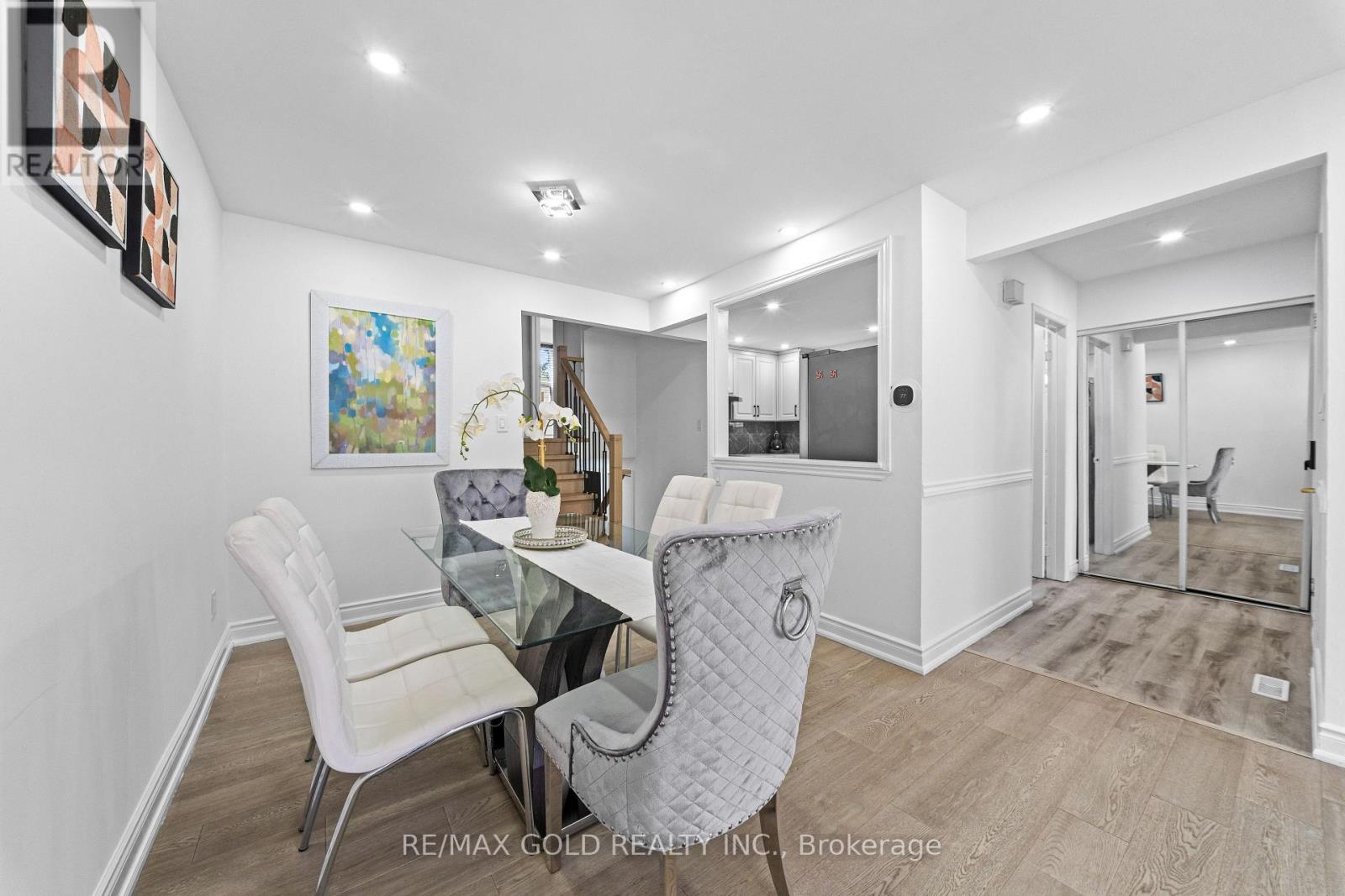 88 Goldcrest Road, Brampton, Ontario  L6S 1G8 - Photo 6 - W13692150