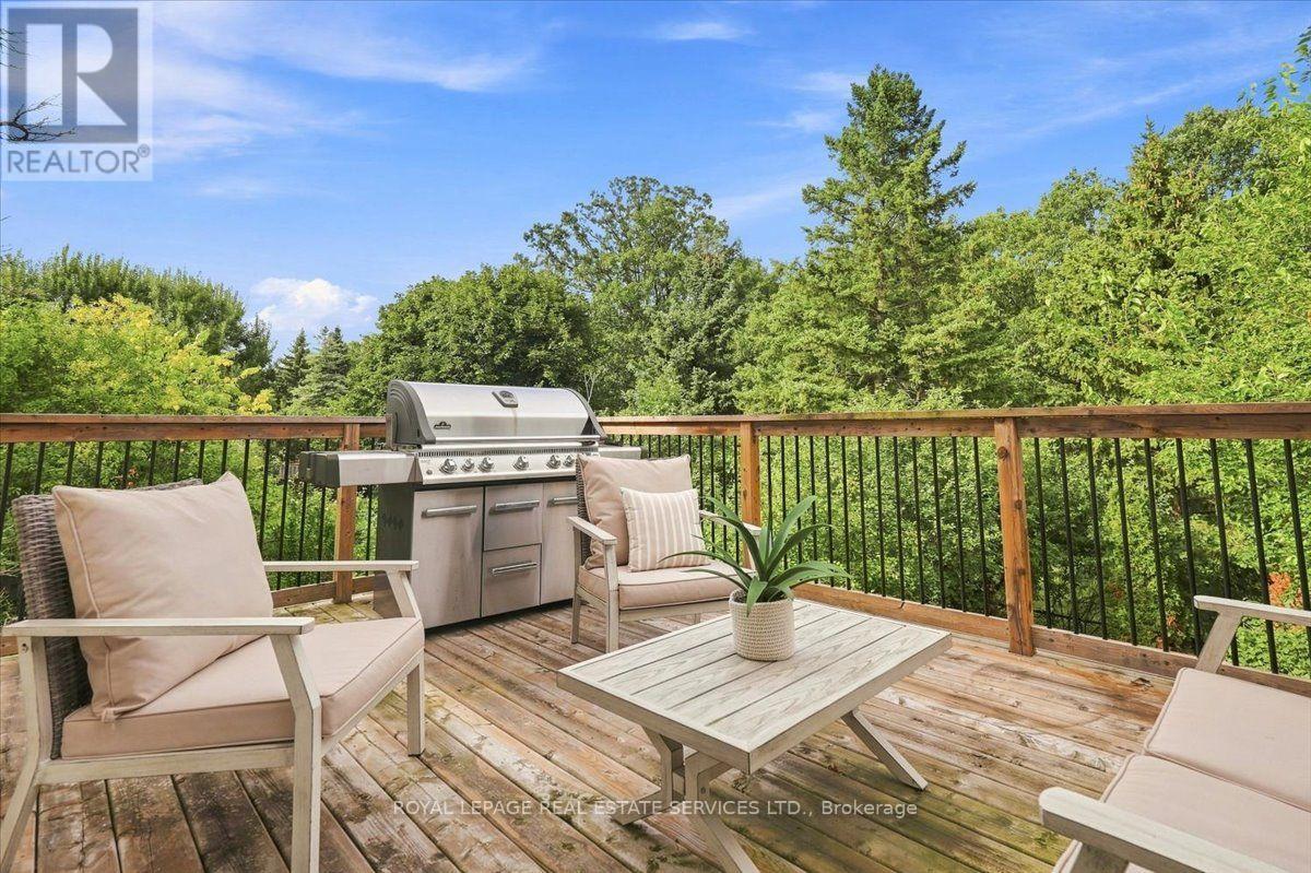 1199 Leewood Drive, Oakville, Ontario  L6M 3B3 - Photo 13 - W13692176