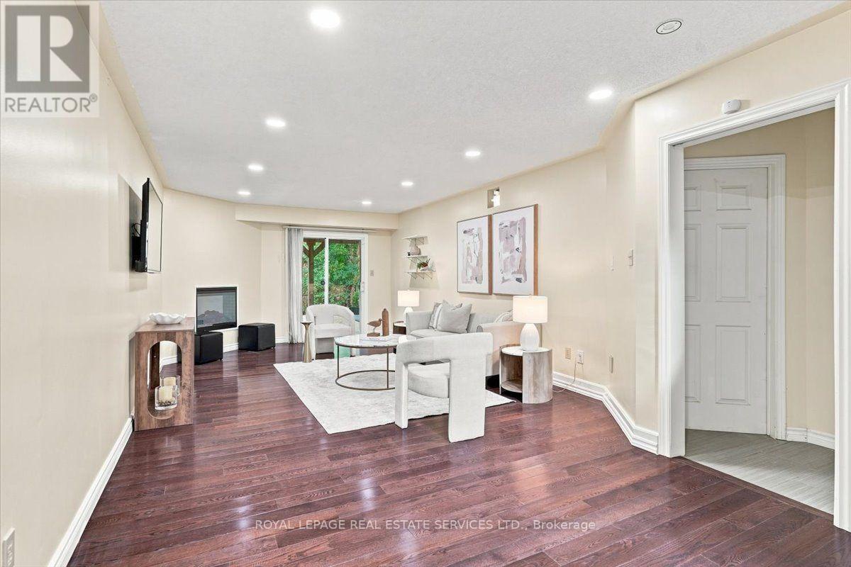 1199 Leewood Drive, Oakville, Ontario  L6M 3B3 - Photo 26 - W13692176