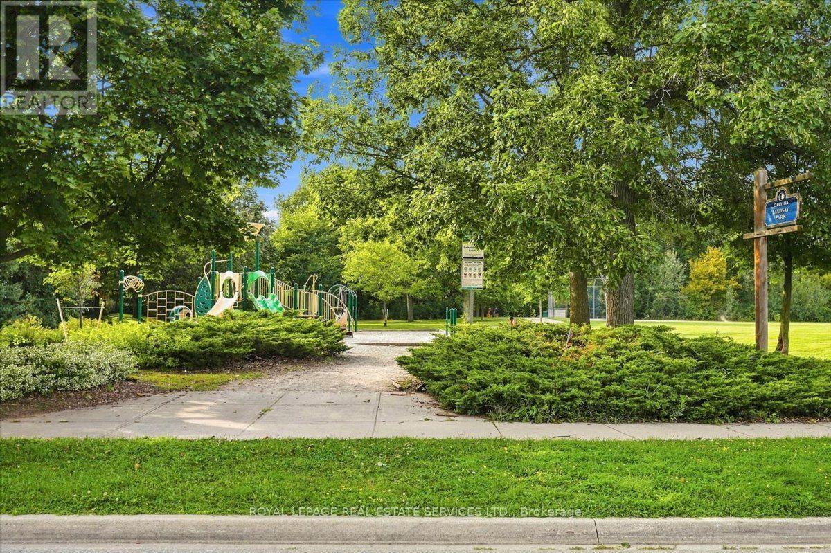 1199 Leewood Drive, Oakville, Ontario  L6M 3B3 - Photo 32 - W13692176