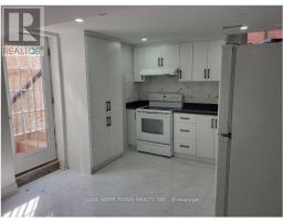 23 CASTLEHILL ROAD, Brampton, Ontario