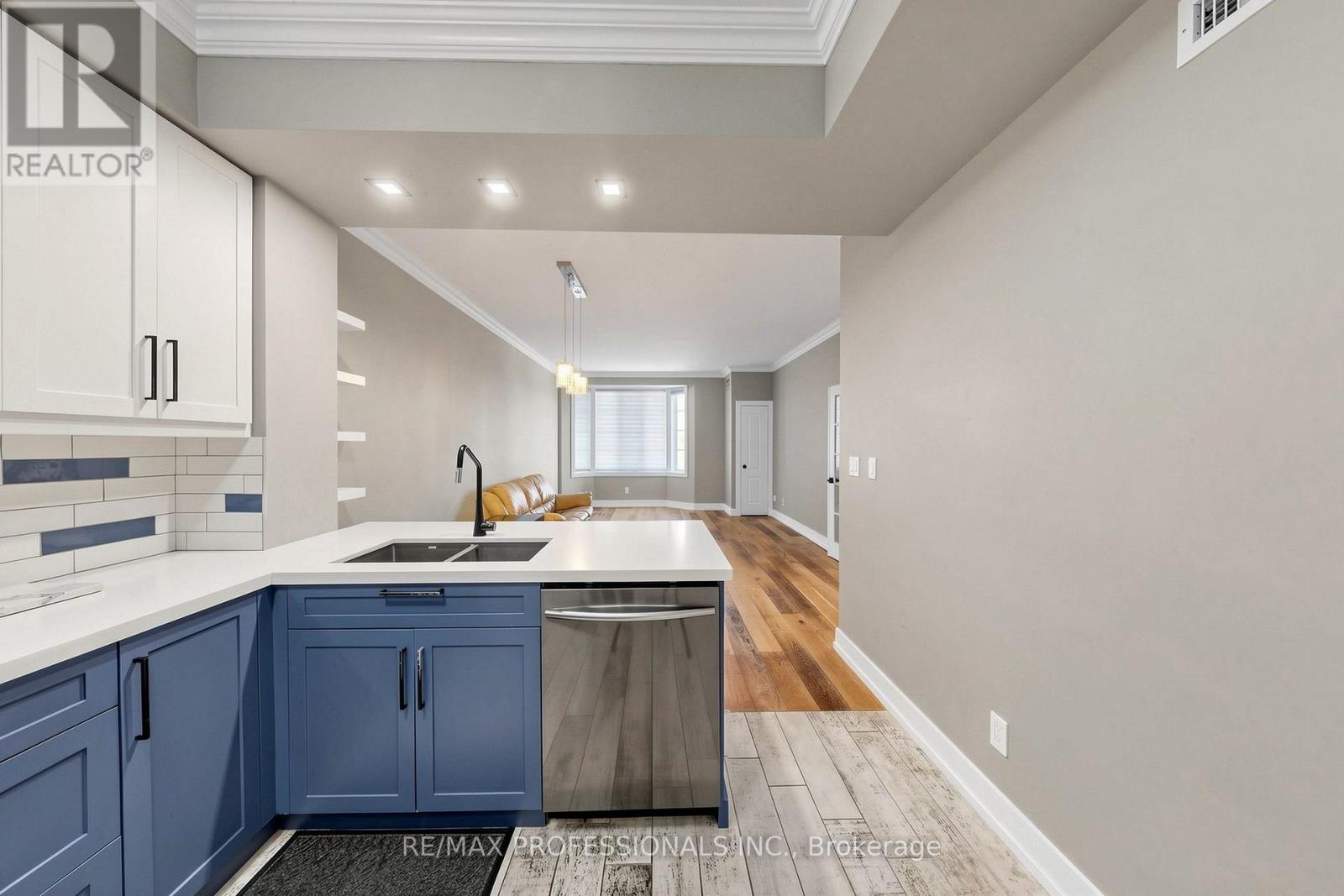206 - 3531 Lake Shore Boulevard W, Toronto, Ontario  M8W 1P4 - Photo 11 - W13692220
