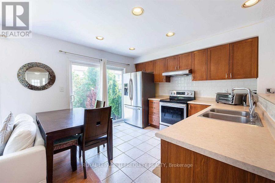 2458 Baintree Crescent, Oakville, Ontario  L6M 4W9 - Photo 16 - W13692236