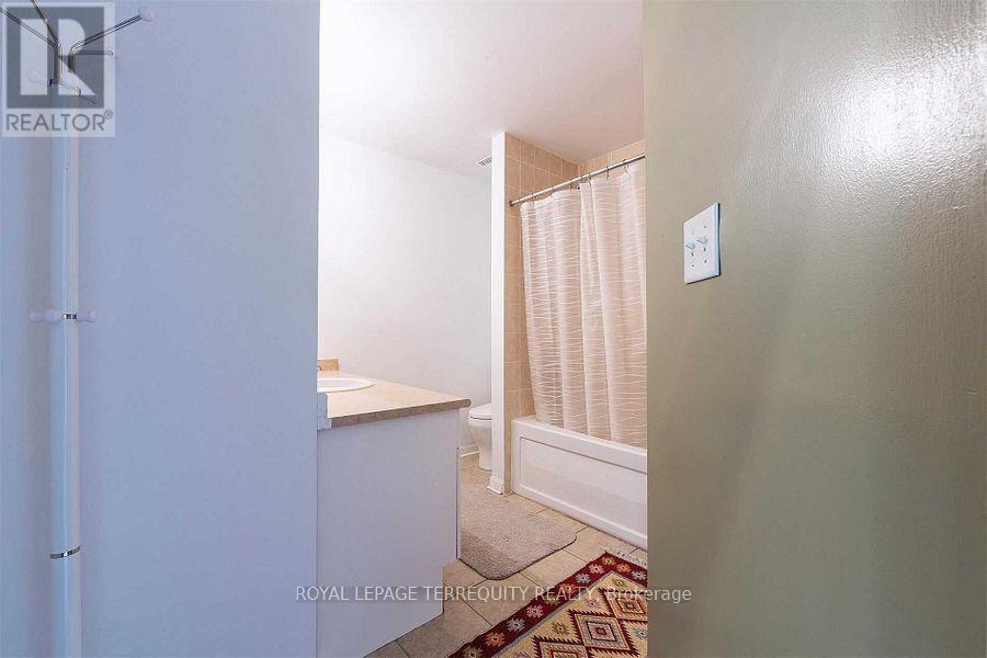 2458 Baintree Crescent, Oakville, Ontario  L6M 4W9 - Photo 30 - W13692236