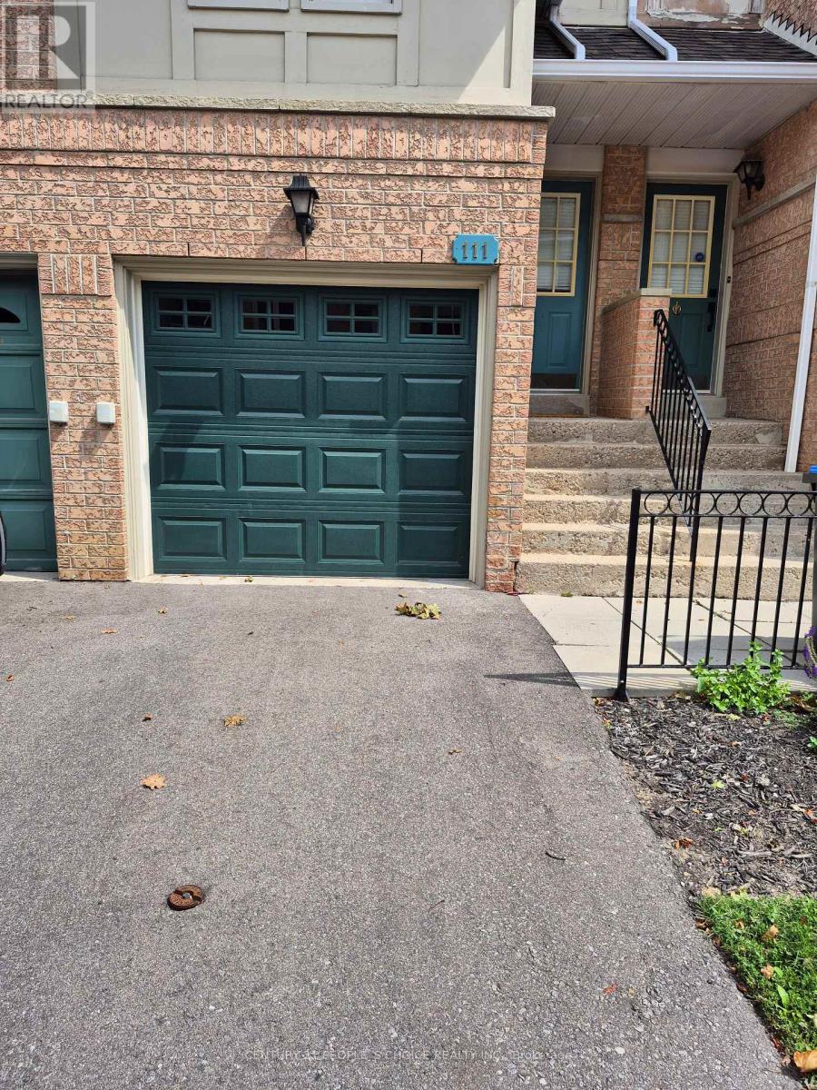 111 - 1050 Bristol Road W, Mississauga, Ontario  L5V 2E8 - Photo 2 - W13692260