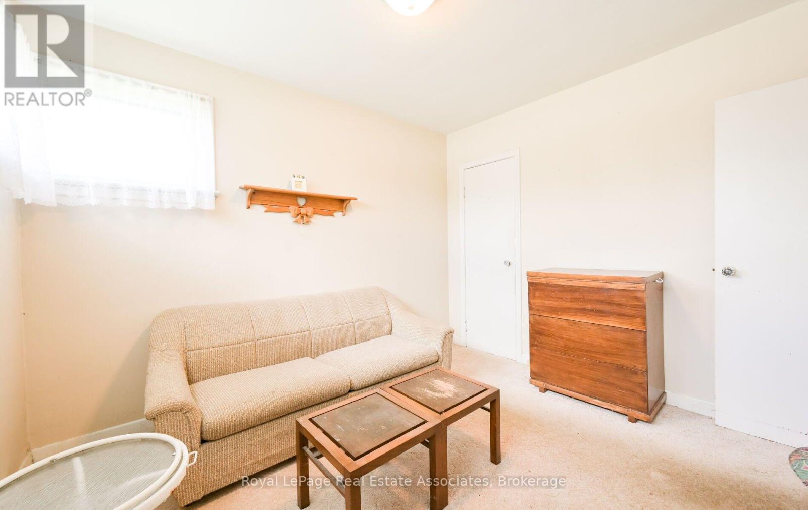 27 Rothsay Avenue, Kitchener, Ontario  N2B 3A2 - Photo 17 - X13692246