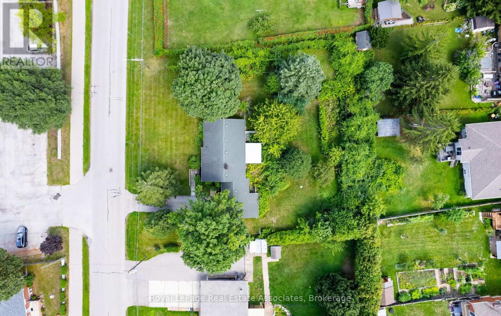 27 Rothsay Avenue, Kitchener, Ontario  N2B 3A2 - Photo 26 - X13692246
