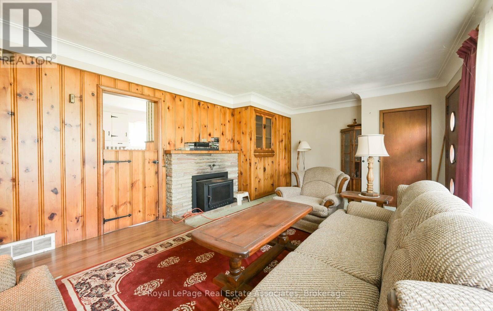 27 Rothsay Avenue, Kitchener, Ontario  N2B 3A2 - Photo 5 - X13692246