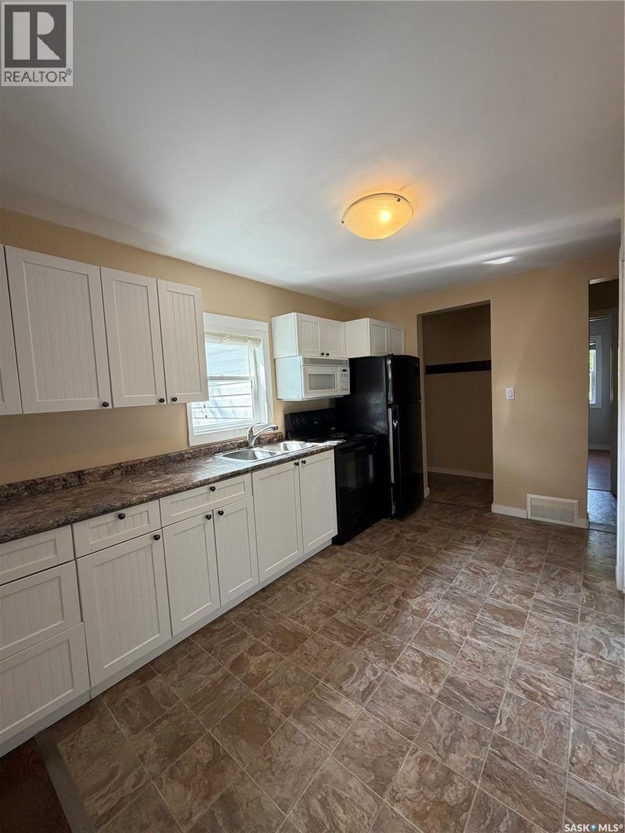 537 Churchill Street, Hudson Bay, Saskatchewan  S0E 0Y0 - Photo 12 - SK045954