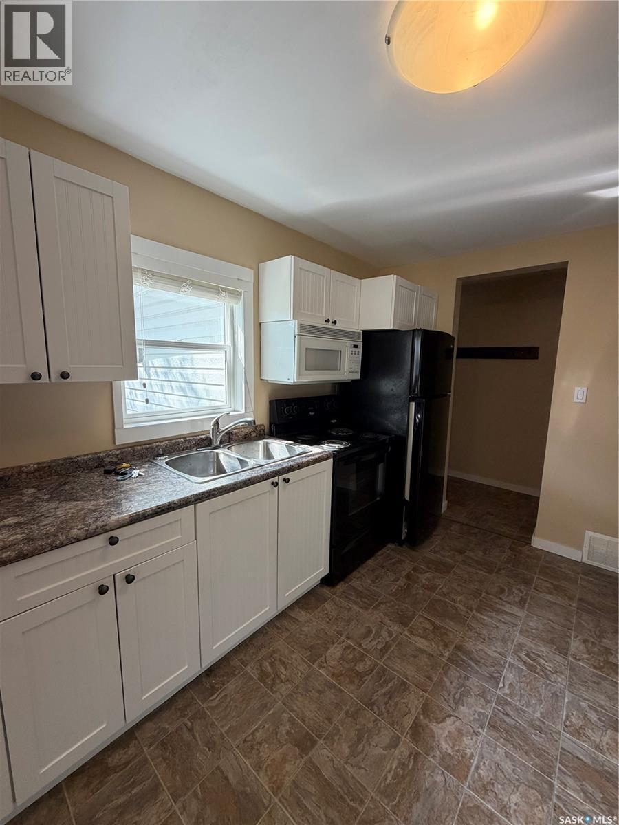 537 Churchill Street, Hudson Bay, Saskatchewan  S0E 0Y0 - Photo 14 - SK045954