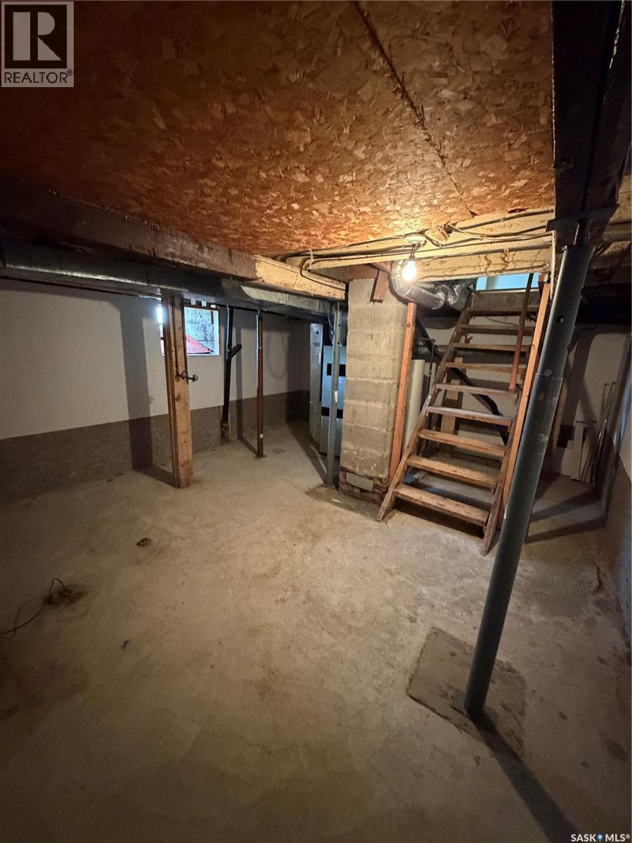 537 Churchill Street, Hudson Bay, Saskatchewan  S0E 0Y0 - Photo 25 - SK045954